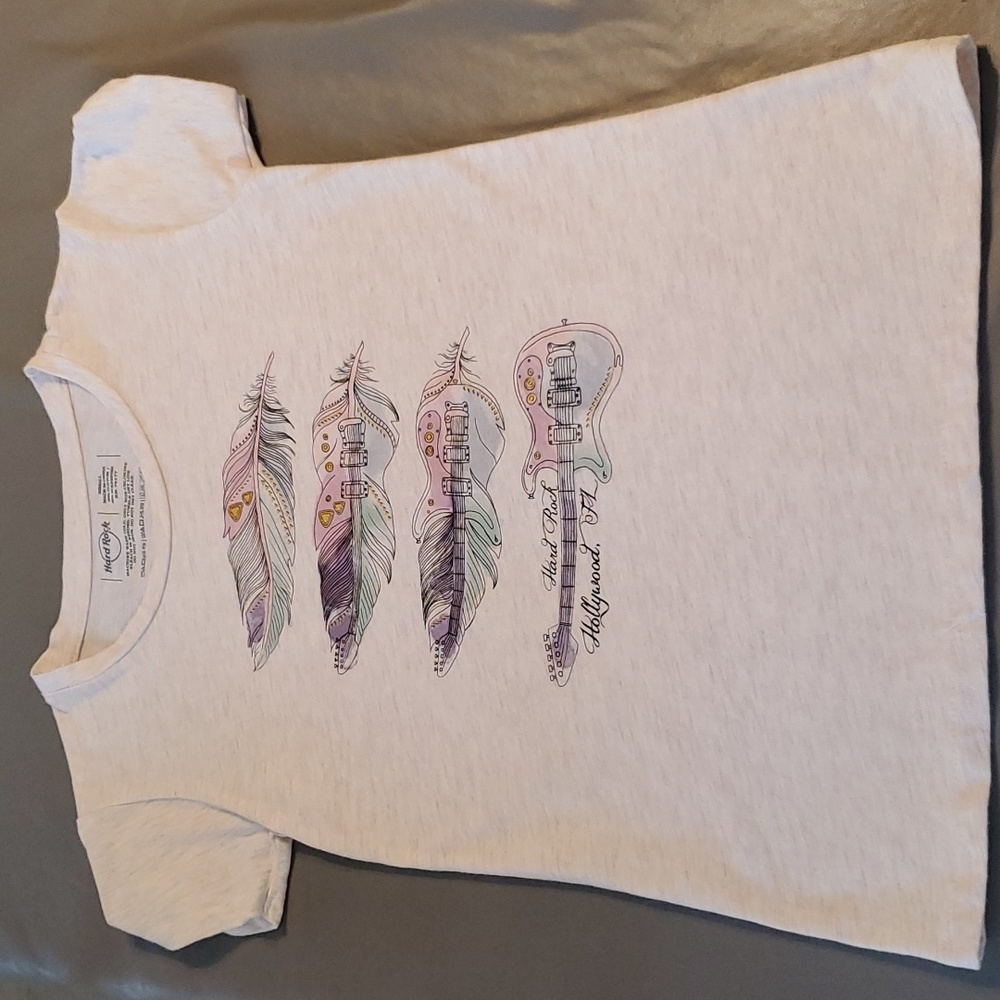 Hard Rock Hollywood FL Feather Guitar Tshirt  XSmall